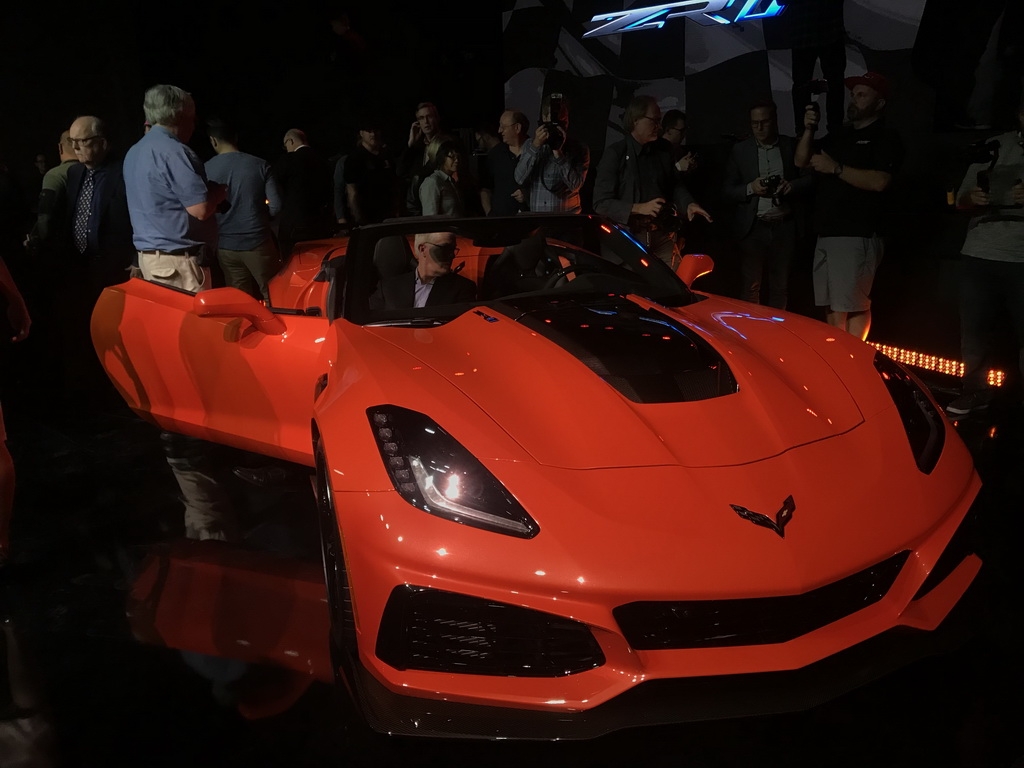 2017洛杉矶车展:科尔维特ZR1敞篷版亮相