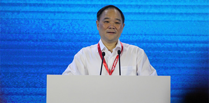 李书福：吉利愿意与其他车企共享新能源技术