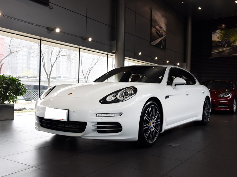 保时捷召回5.7万辆Cayenne、Panamera