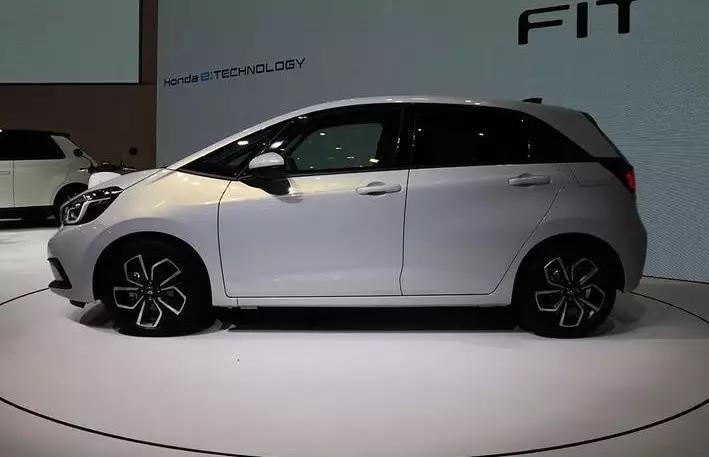2020年值得期待的5款轿车，飞度、两厢思域、高尔夫领衔！
