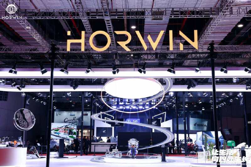 抢滩智能两轮豪车赛道，HORWIN号外登陆车展
