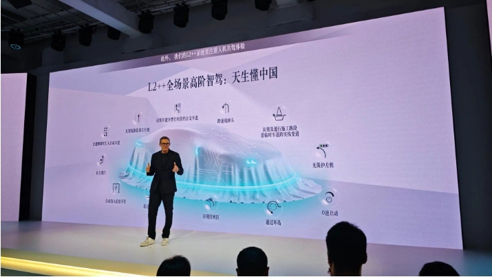 奔驰去年中国市场跌幅最大，燃油车填不上电动车的“坑”